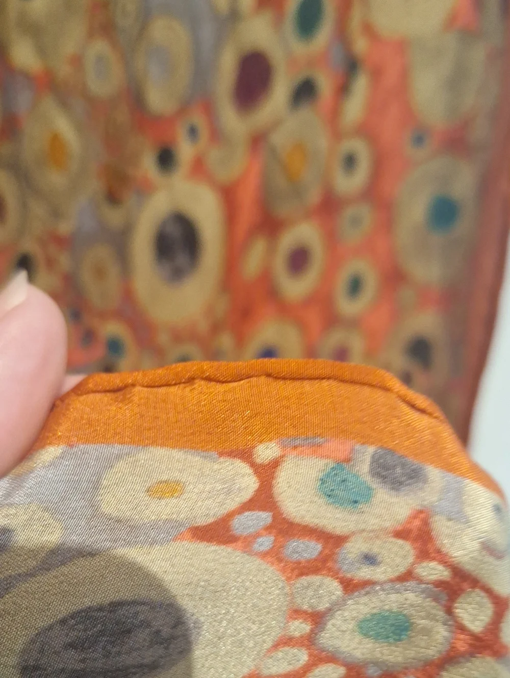 Kilmt Print Silky Long Scarf